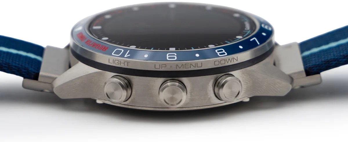Смарт-часы Garmin MARQ Captain Gen 2 серебристый-синий-синий (02648-11)