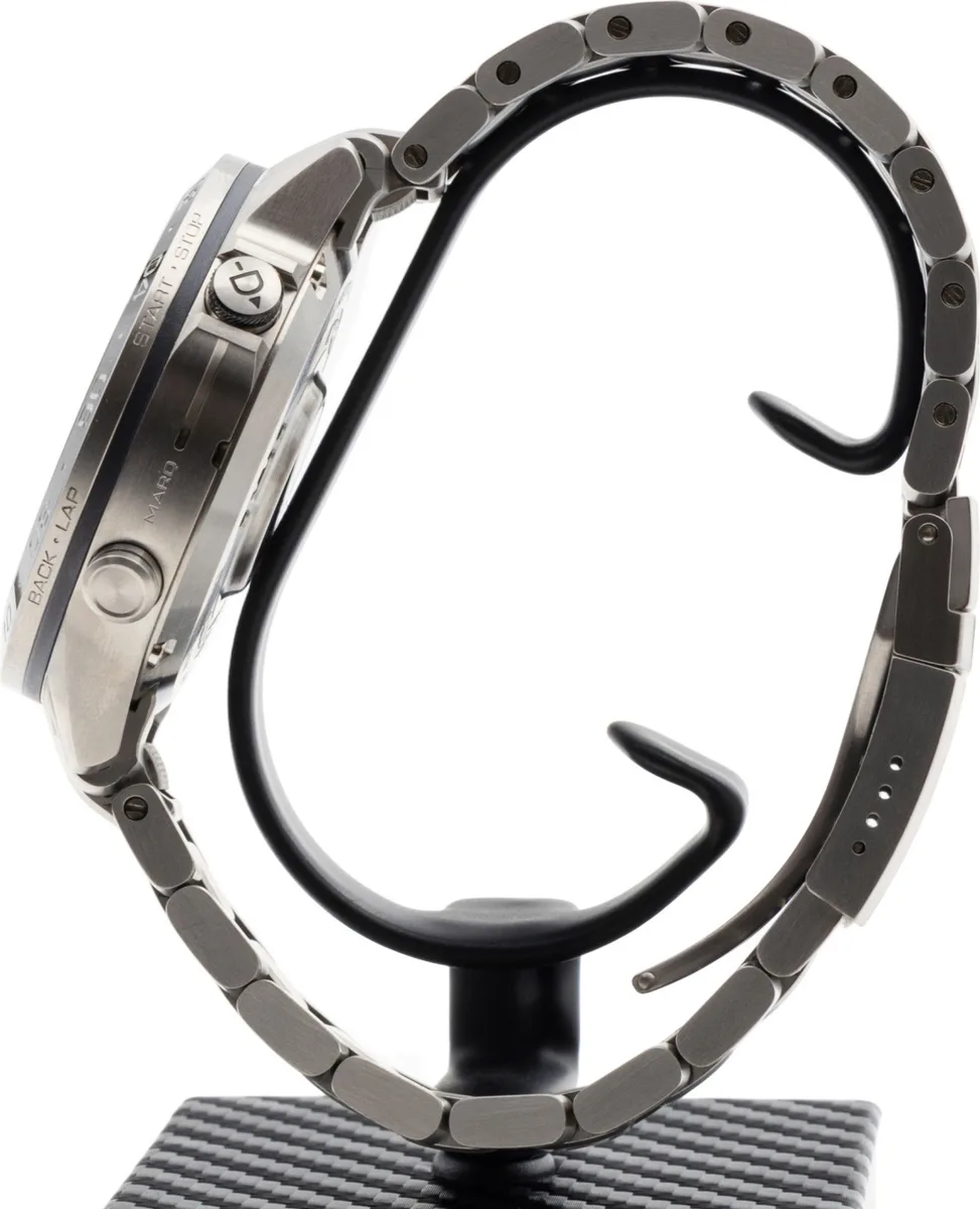 Смарт-часы Garmin MARQ Aviator Gen 2 серебристый (02648-01)