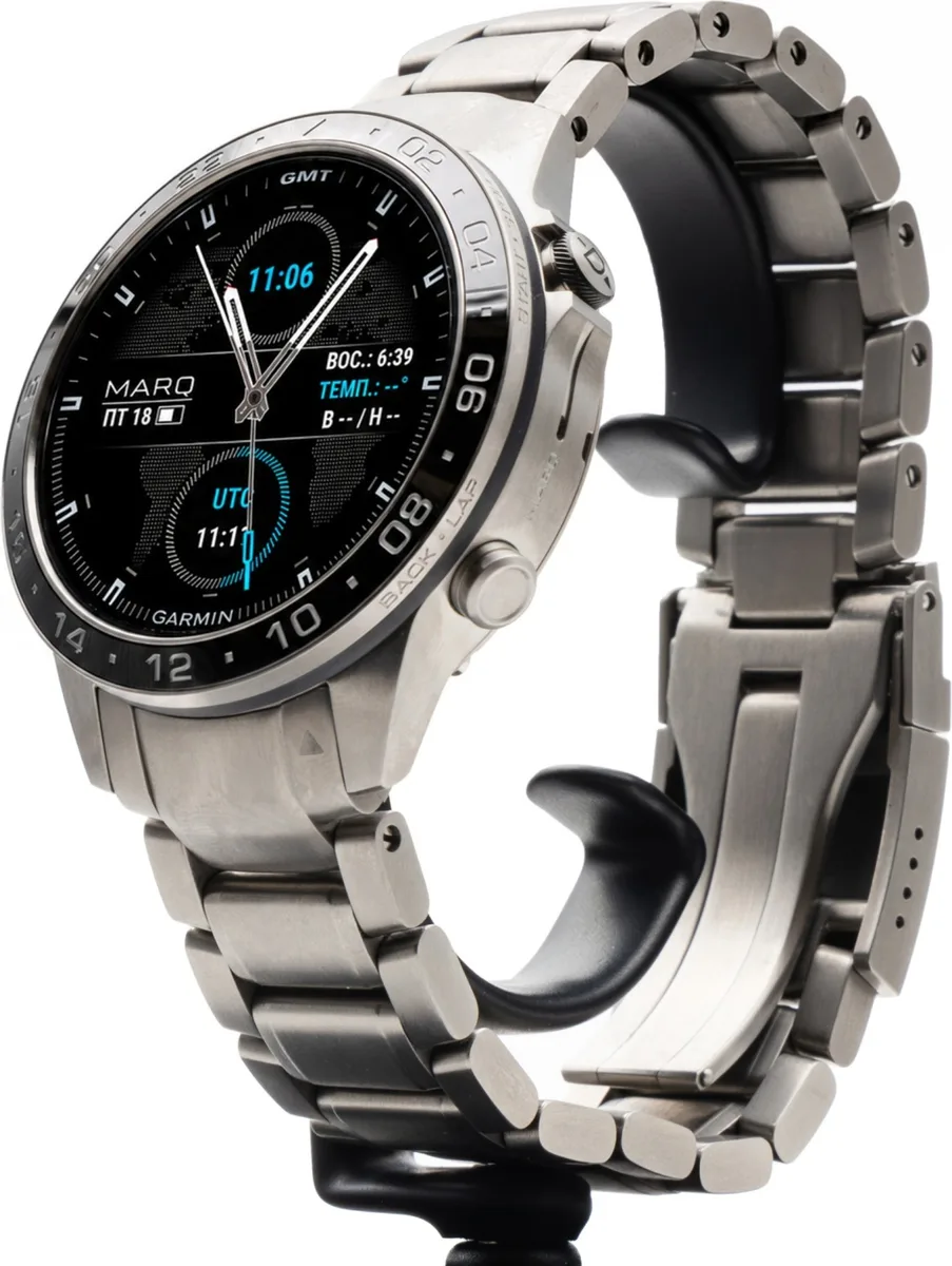 Смарт-часы Garmin MARQ Aviator Gen 2 серебристый (02648-01)