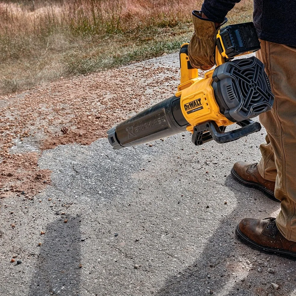 Воздуходувка DeWALT DCMBL562N-XJ