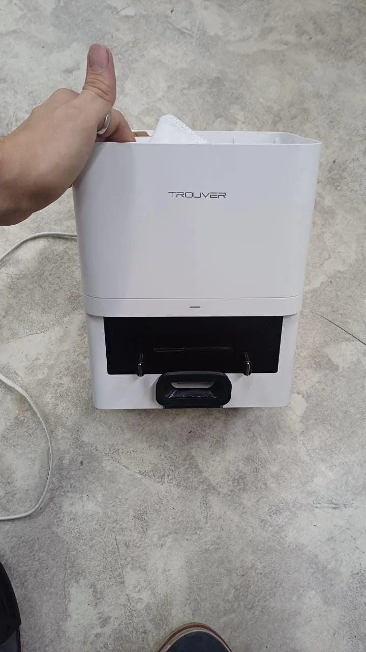 Робот-пылесос Trouver E20 Plus Белый, Уценка — фото дефекта 3