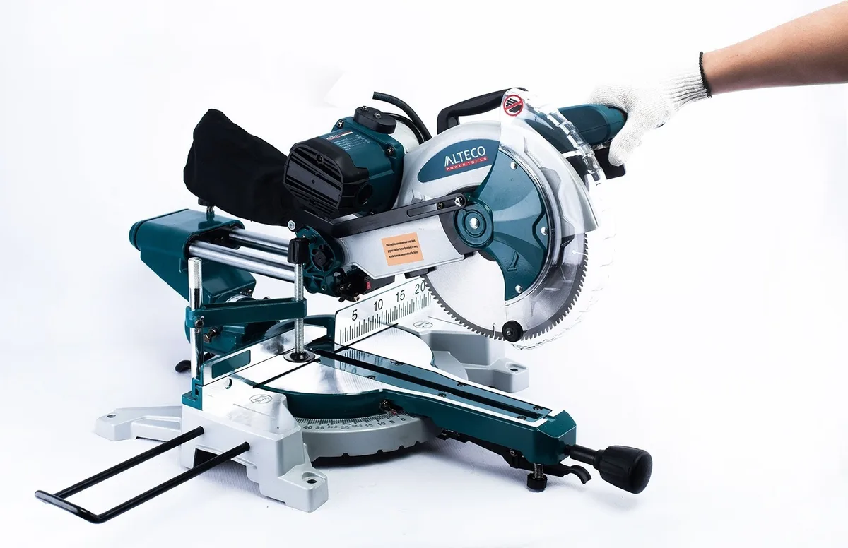Пила торцовочная Alteco MS 2200-255 BD