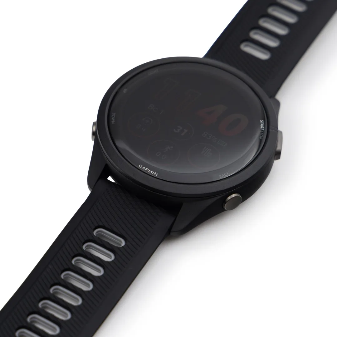 Смарт-часы Garmin Forerunner 265 черный-серый (02810-10)