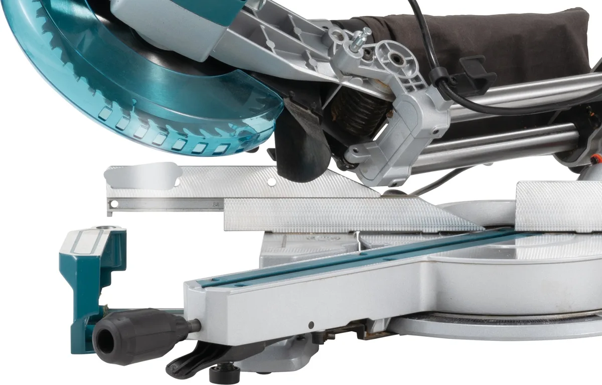 Пила торцовочная Makita LS0816F