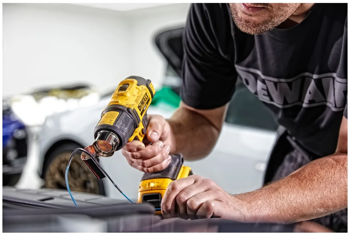 Фен строительный DeWALT DCE530N
