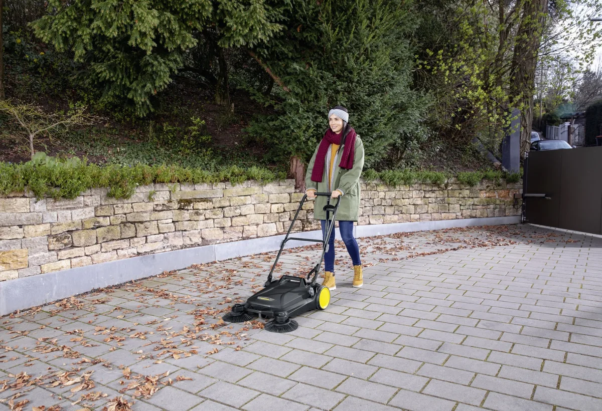 Подметальная машина Karcher S 4 Twin 2 в 1 (1.766-363.0)