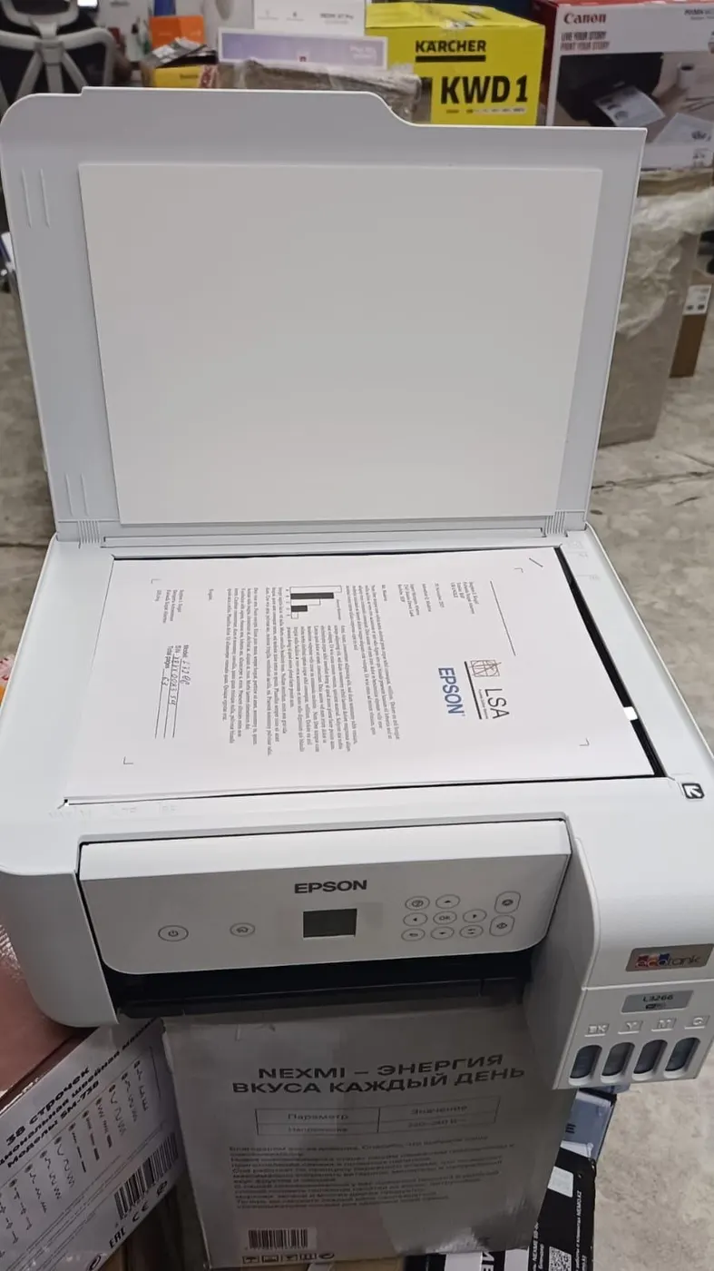 Принтер Epson L3266, Уценка — фото дефекта 3