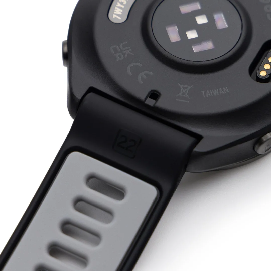 Смарт-часы Garmin Forerunner 965 черный (02809-10)