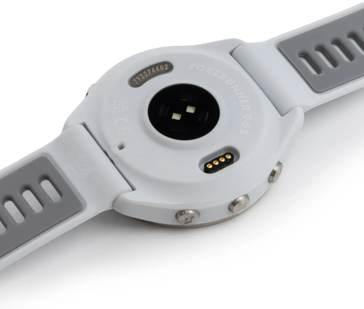 Смарт-часы Garmin Forerunner 965 белый (02809-11)