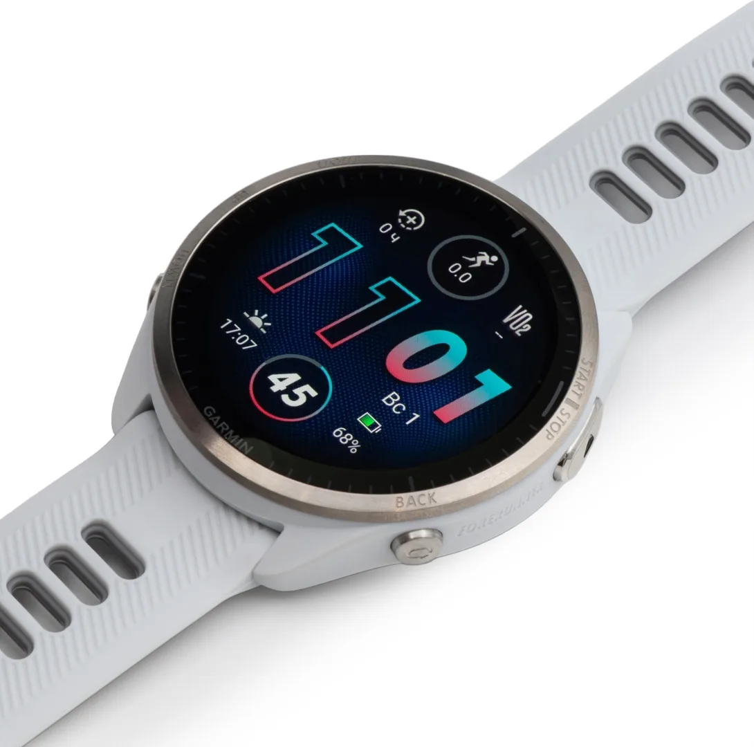 Смарт-часы Garmin Forerunner 965 белый (02809-11)