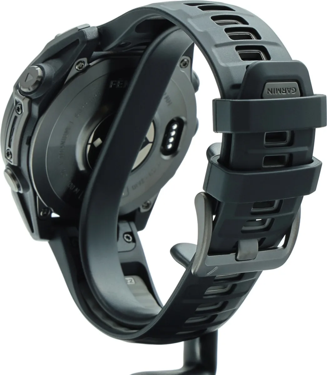 Смарт-часы Garmin Fenix 8 47 мм черный (02904-21)