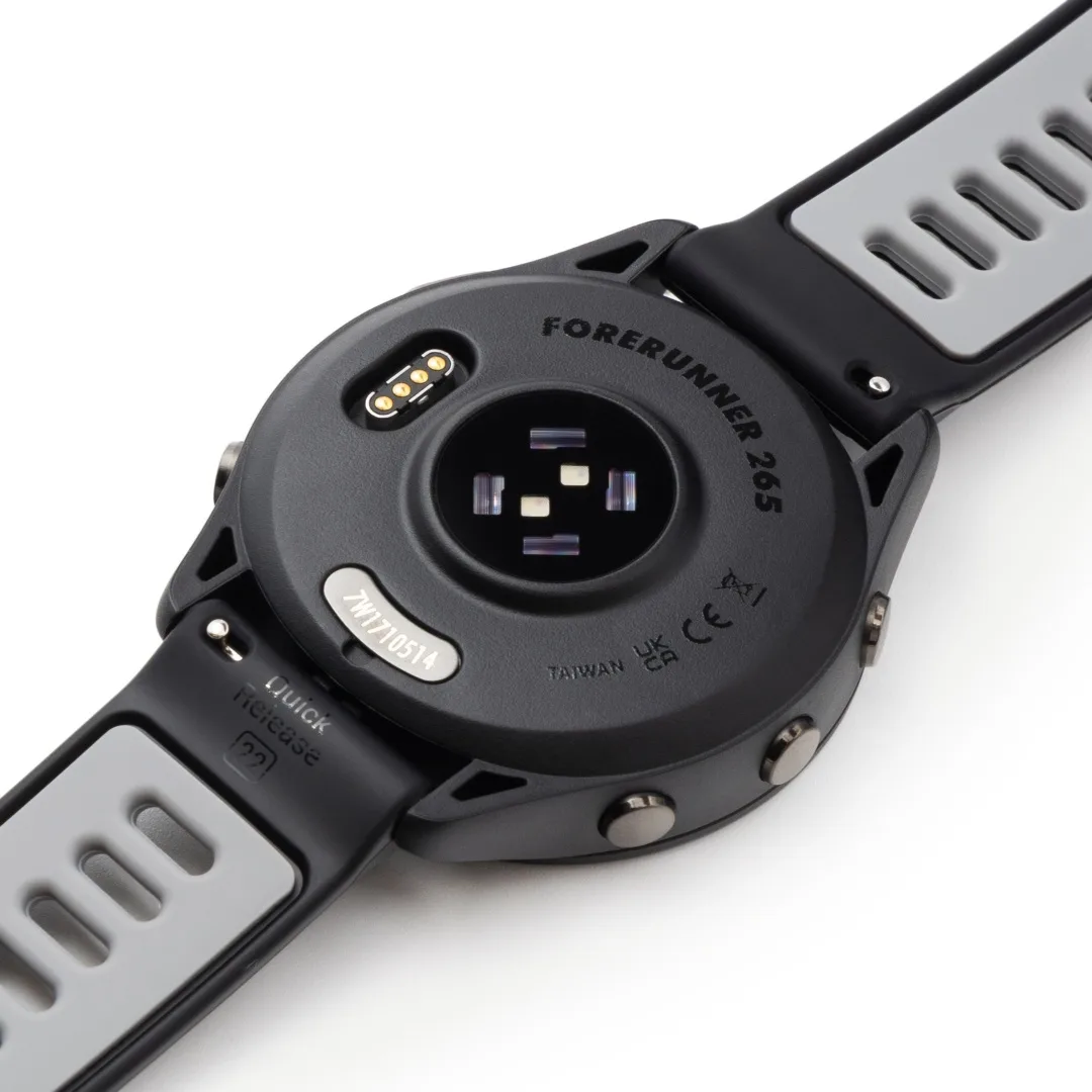 Смарт-часы Garmin Forerunner 265 черный-серый (02810-10)
