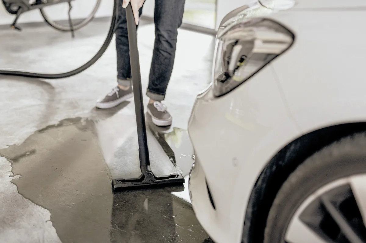 Пылесос Karcher WD 4 V-20/5/22