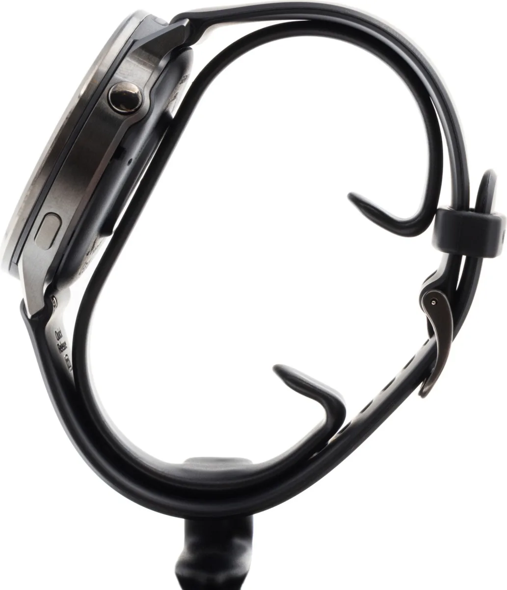 Смарт-часы Garmin VENU 4 45 мм черный (03014-00)