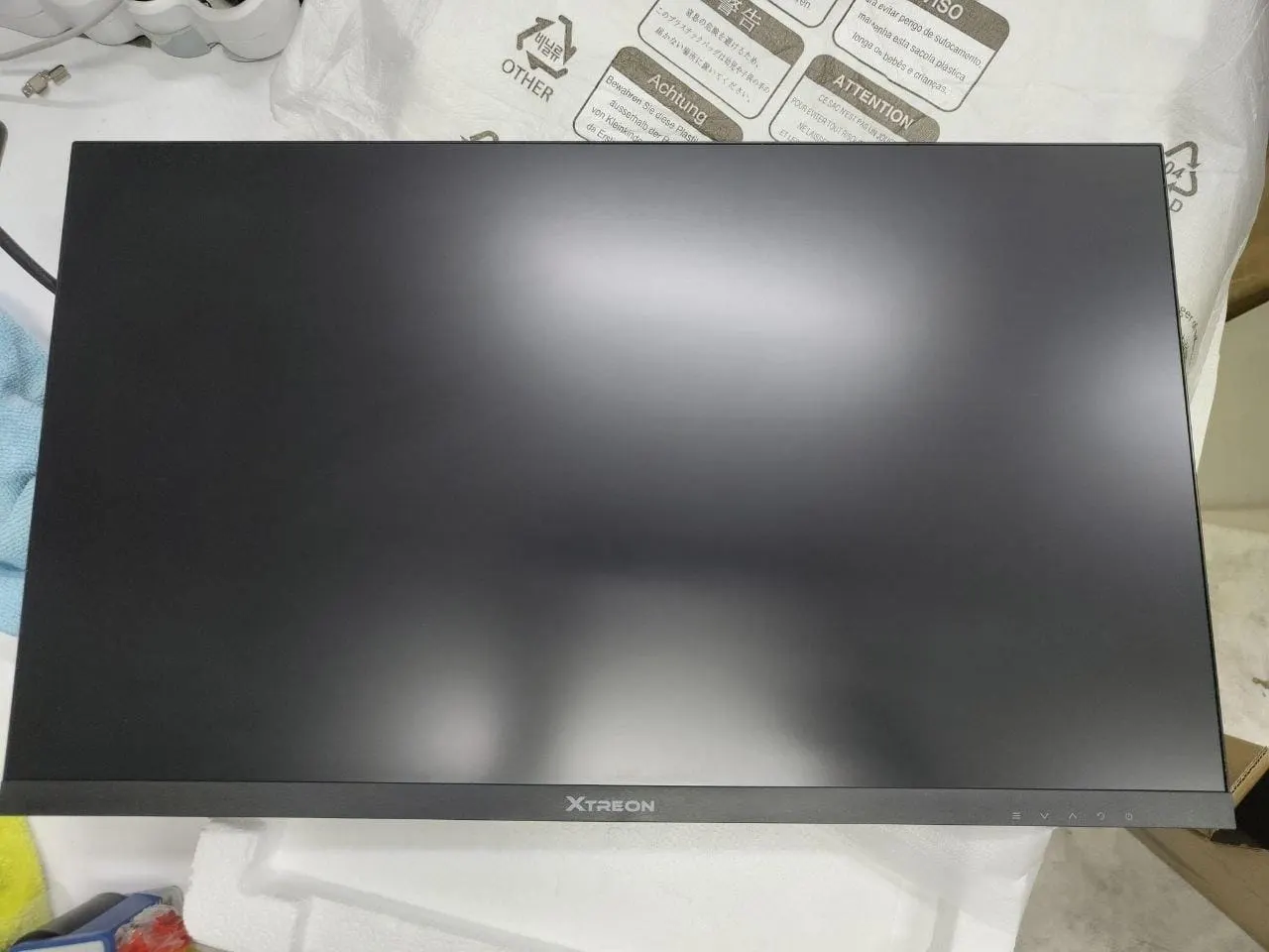 Монитор XTREON XT2453DE 23.8" Черный, Уценка — фото дефекта 5