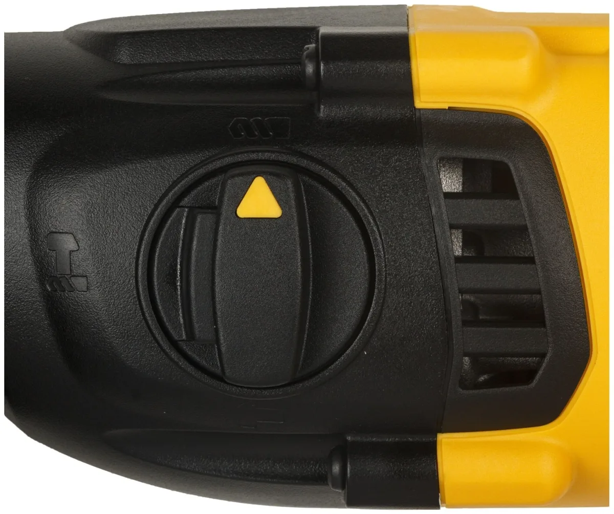 Перфоратор DeWALT DCH133NT-XJ