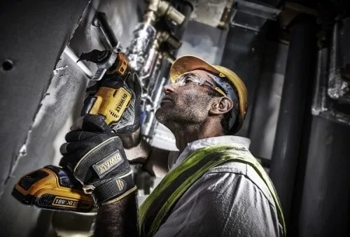 Многофункциональный инструмент DeWALT DCS356N-XJ