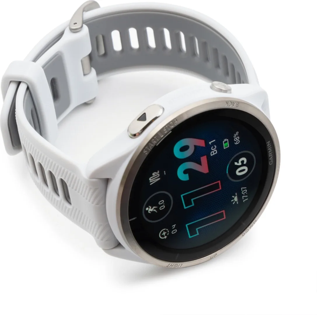 Смарт-часы Garmin Forerunner 965 белый (02809-11)