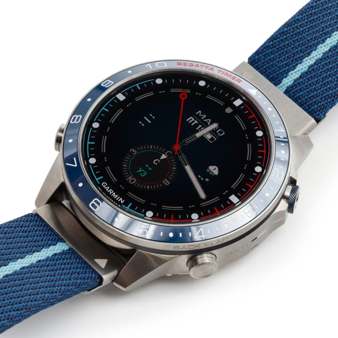 Смарт-часы Garmin MARQ Captain Gen 2 серебристый-синий-синий (02648-11)