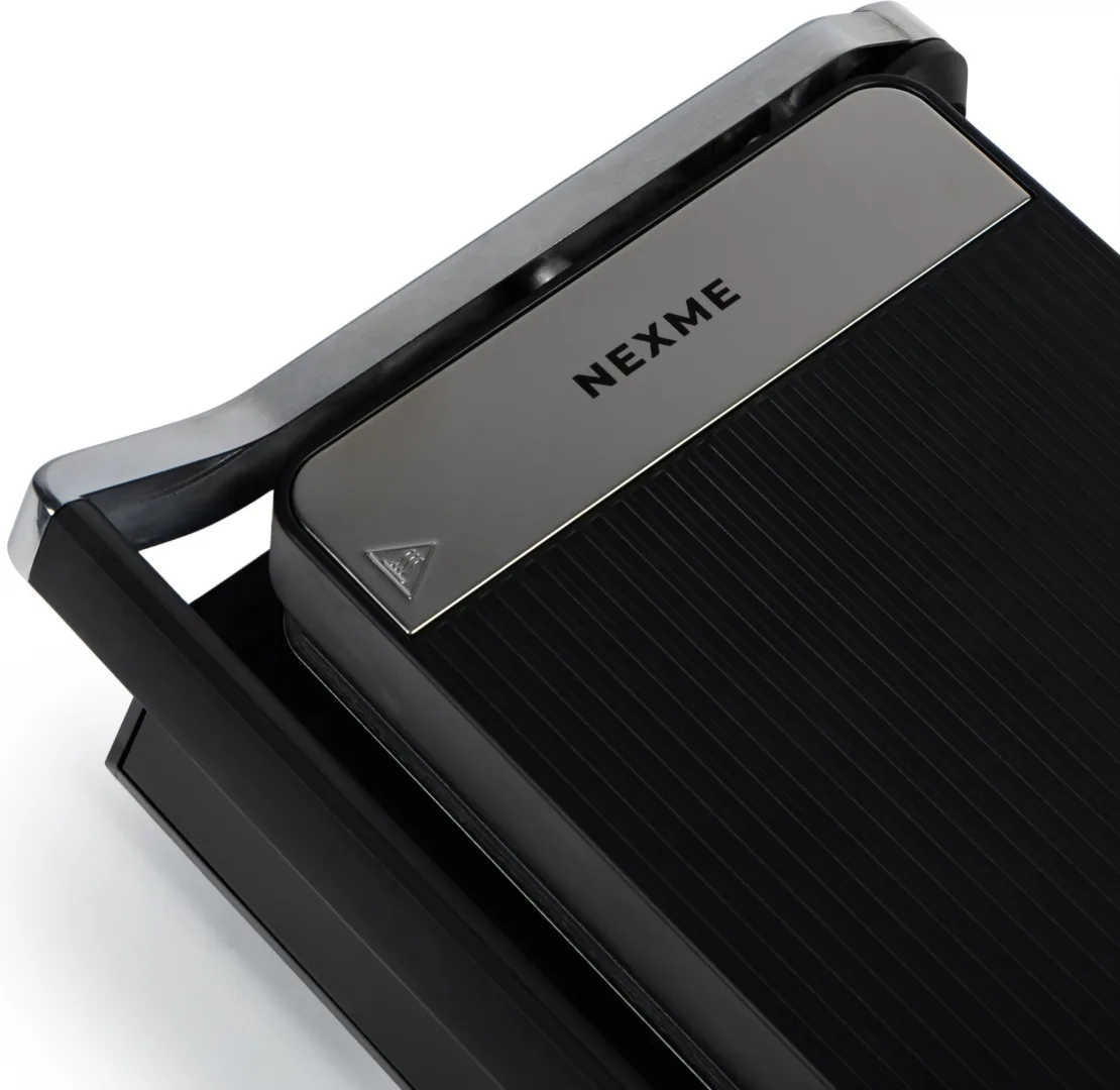 Гриль NEXME NSM700 черный