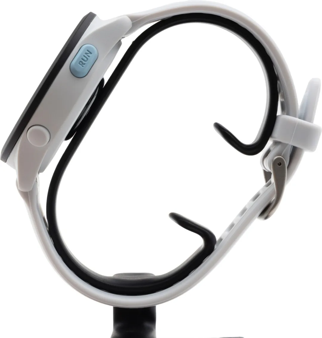 Смарт-часы Garmin Forerunner 165 белый (02863-21)