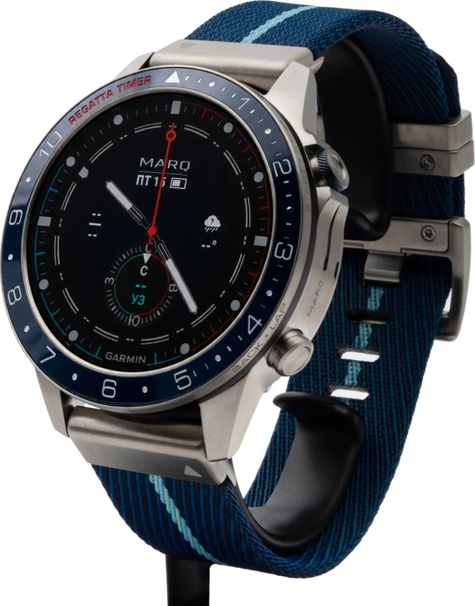 Смарт-часы Garmin MARQ Captain Gen 2 серебристый-синий-синий (02648-11)