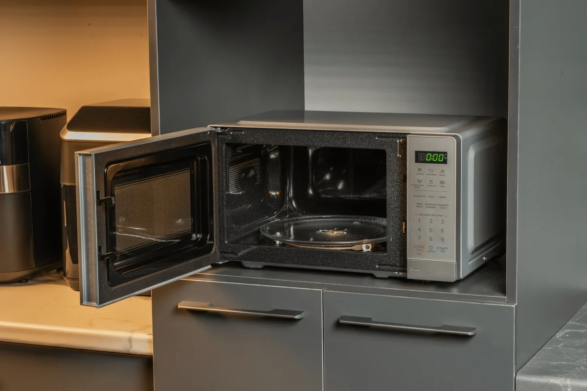 Микроволновая печь Midea EM7P012MZ(S) Серебристый