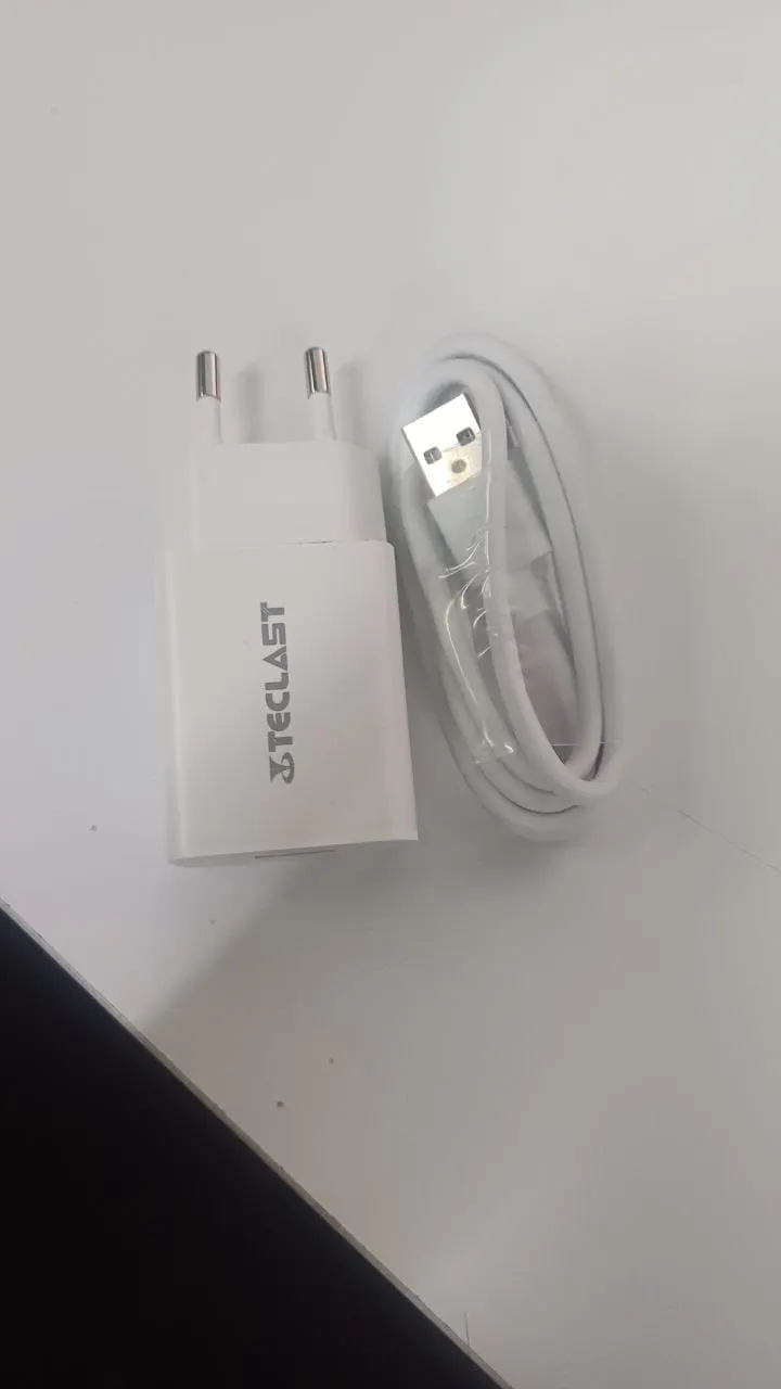 Планшет Teclast P50 Mini 8.68" 4/128GB, Уценка — фото дефекта 2