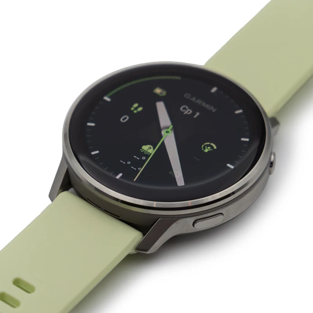 Смарт-часы Garmin Venu 4 45 мм серебристый-желтый (03014-02)