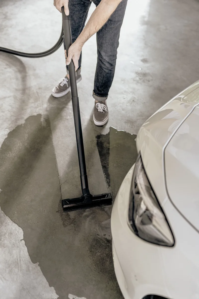 Хозяйственный пылесос Karcher WD 1 Classic