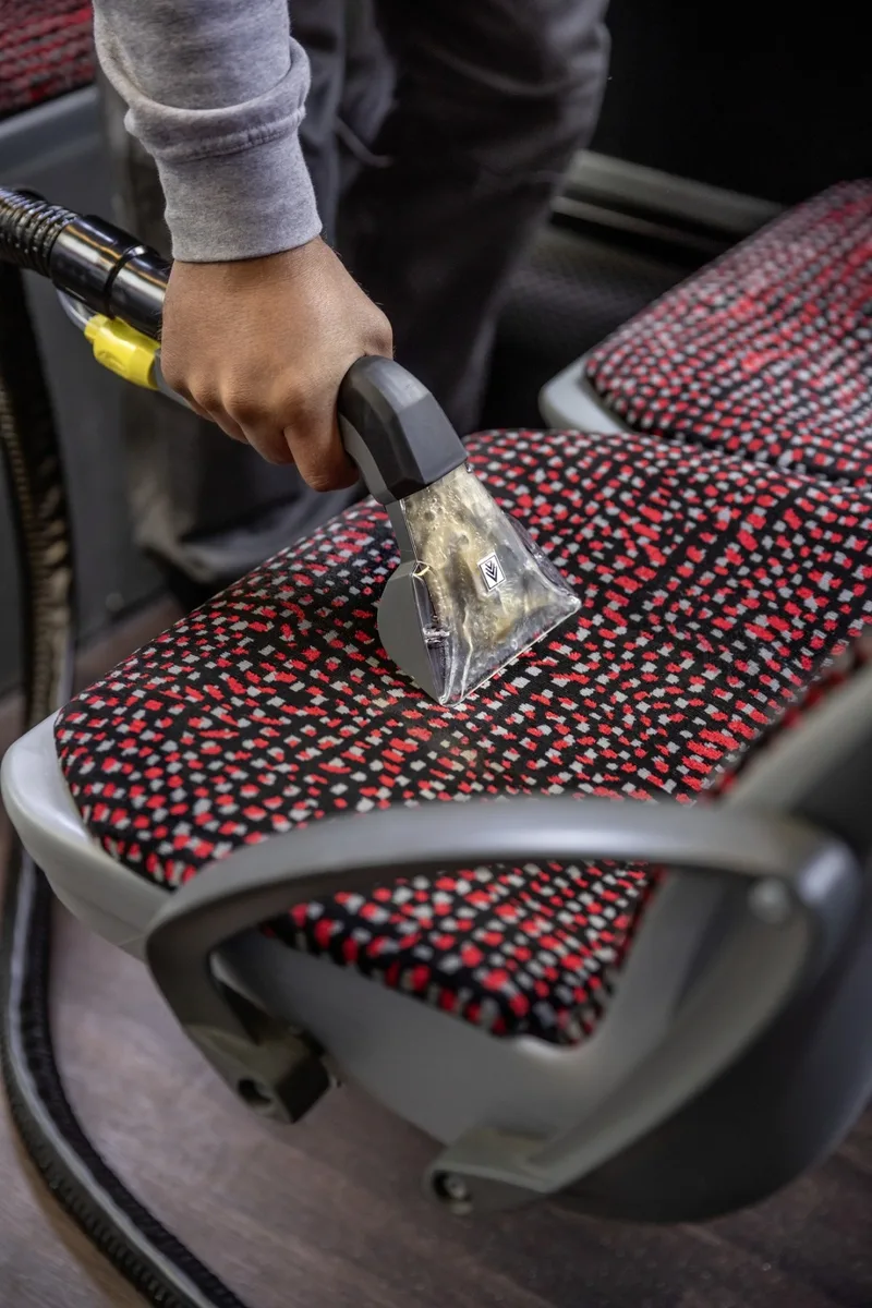 Моющий пылесос Karcher Puzzi 8/1 C
