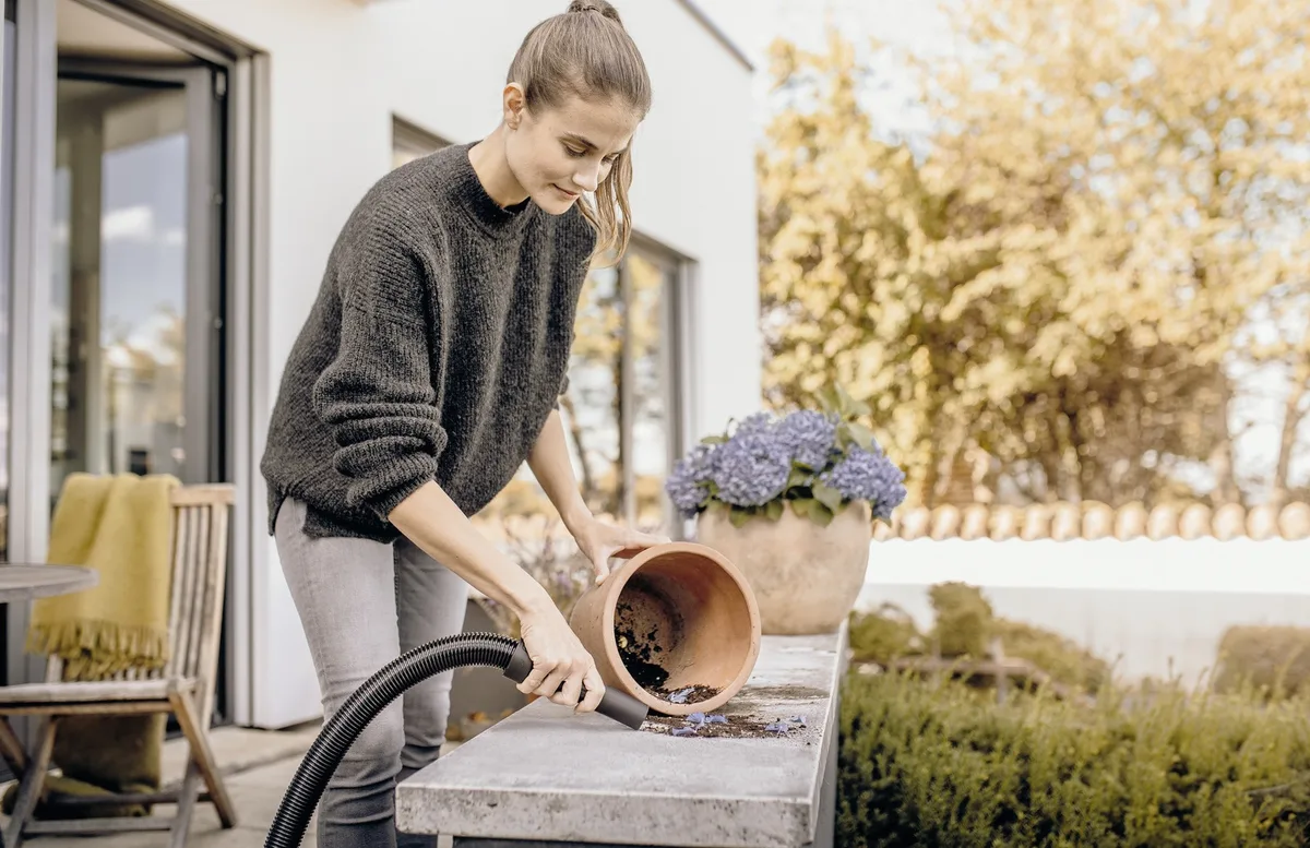Хозяйственный пылесос Karcher WD 1 Classic