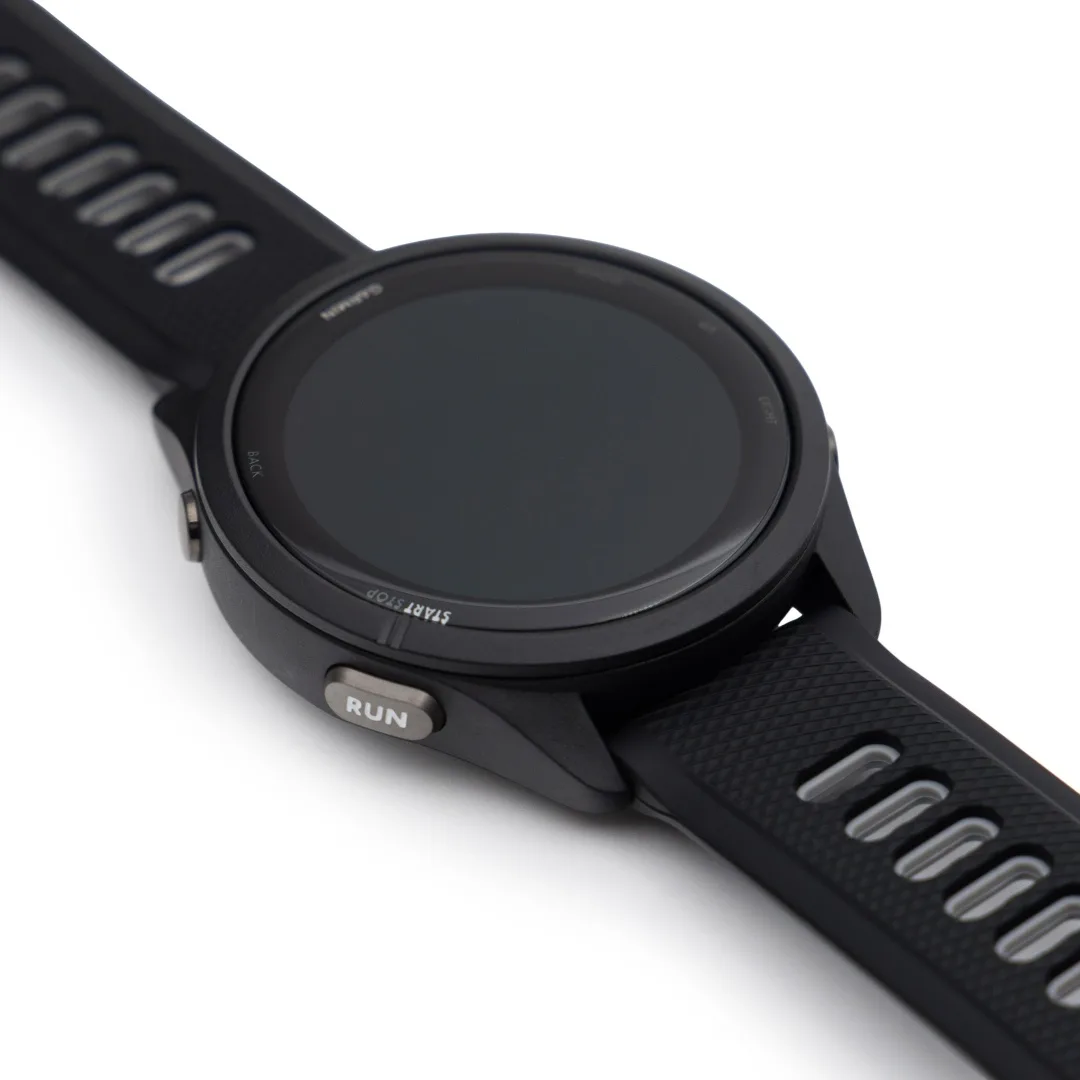 Смарт-часы Garmin Forerunner 265 черный-серый (02810-10)