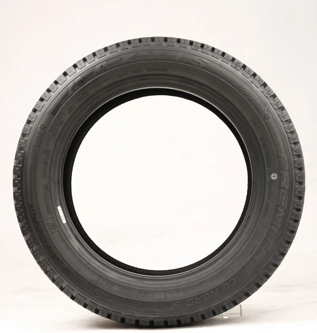 Шина Maxxis NP5 215/60R16 99T ШИП