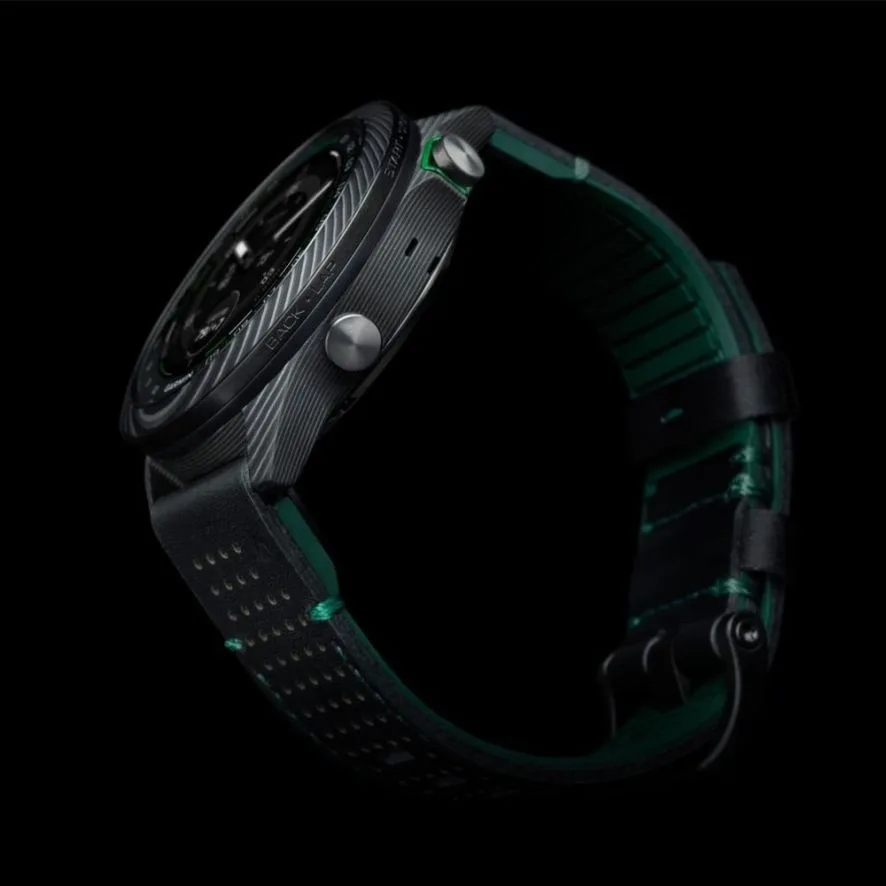 Смарт-часы Garmin MARQ Golfer Gen 2 Carbon Edition черный (02722-21)