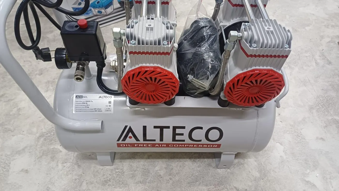 Компрессор безмаслянный ALTECO ACO 50L, Уценка — фото дефекта 3