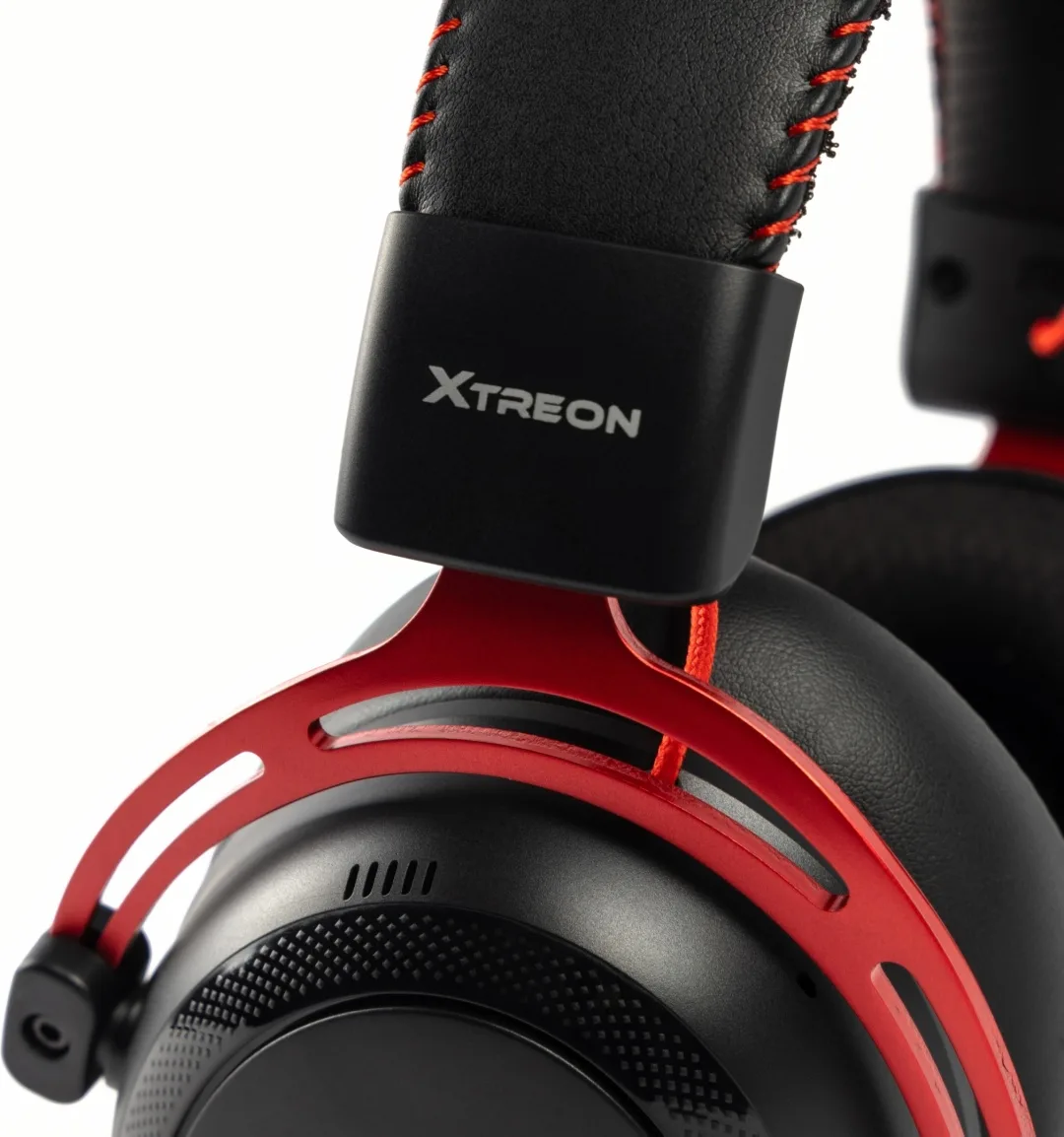 Наушники Xtreon CY-200 черный-красный