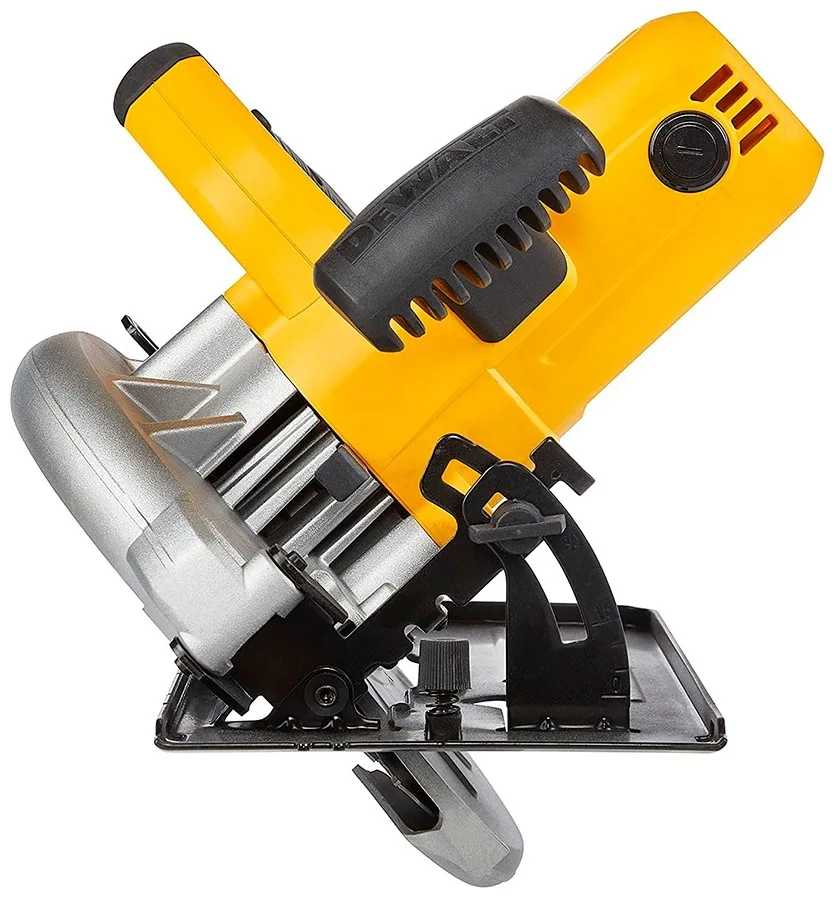 Дисковая пила DeWALT DWE5615-QS