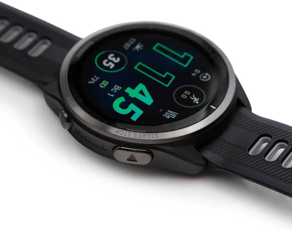 Смарт-часы Garmin Forerunner 965 черный (02809-10)