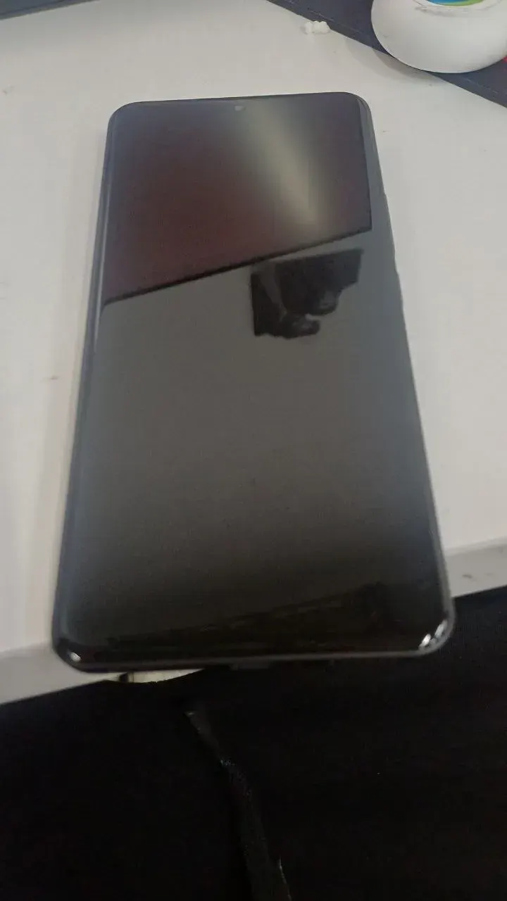 Смартфон Redmi Note 15 Pro 8/256GB Black, Уценка — фото дефекта 3