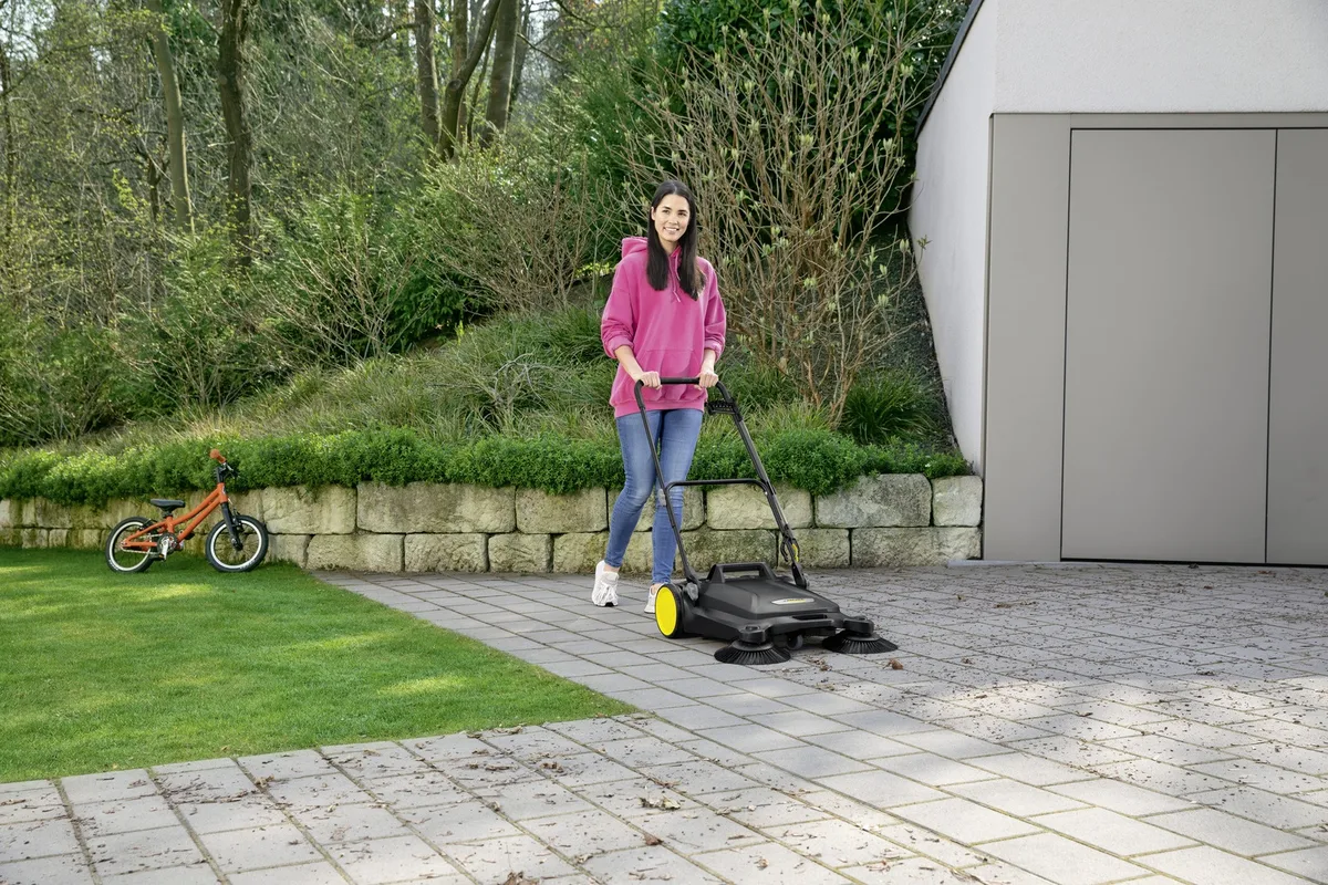 Подметальная машина Karcher S 4 Twin 2 в 1 (1.766-363.0)