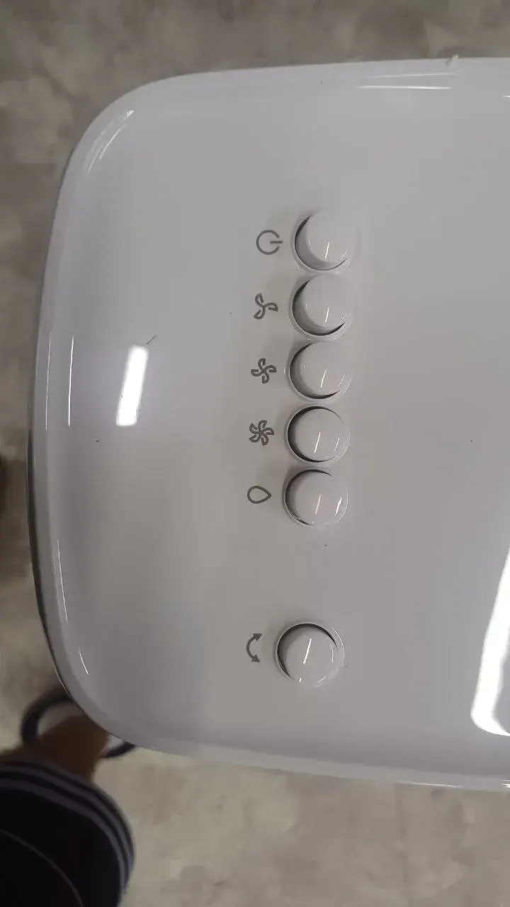 Воздухоохладитель Midea AC100-25A, Уценка — фото дефекта 5