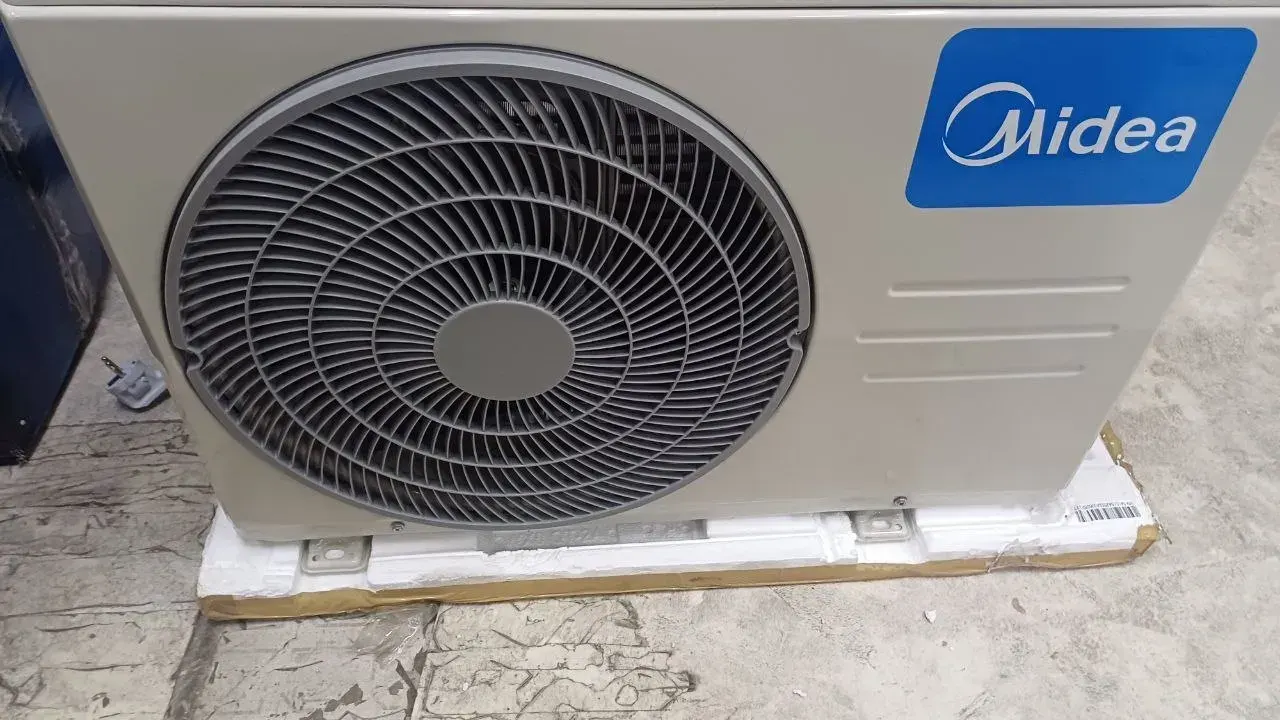 Кондиционер сплит-система Midea On/Off MSAA-07HRN8 (в комплекте с медными трубами) Белый, Уценка — фото дефекта 4