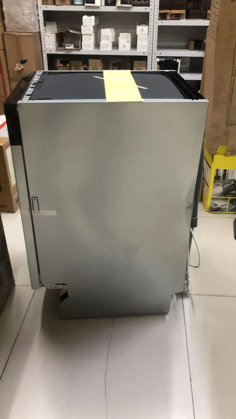 Посудомоечная машина Midea MDWB-4529TQ стальной, Уценка — фото дефекта 5