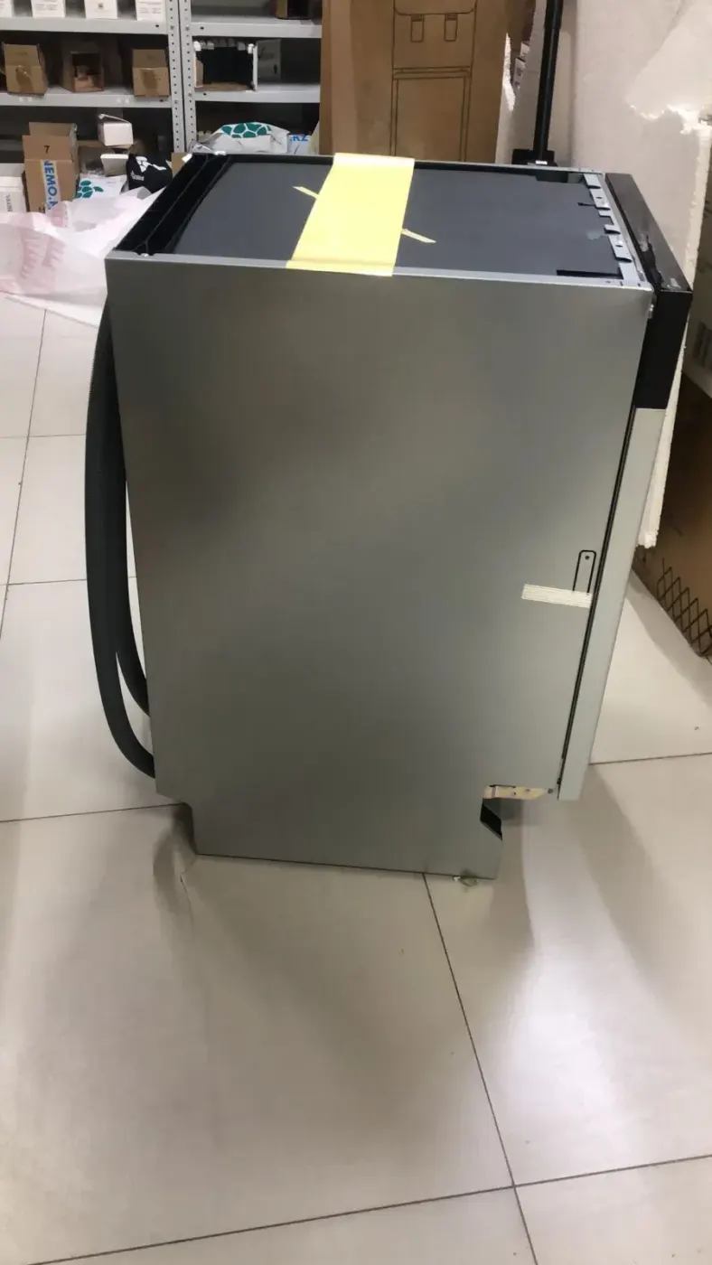 Посудомоечная машина Midea MDWB-4529TQ стальной, Уценка — фото дефекта 3
