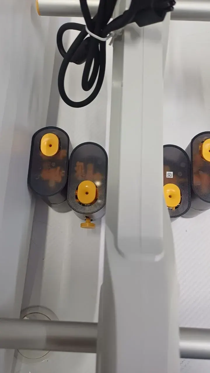 Принтер 3D Bambu Lab A1 mini-Combo, Уценка — фото дефекта 6