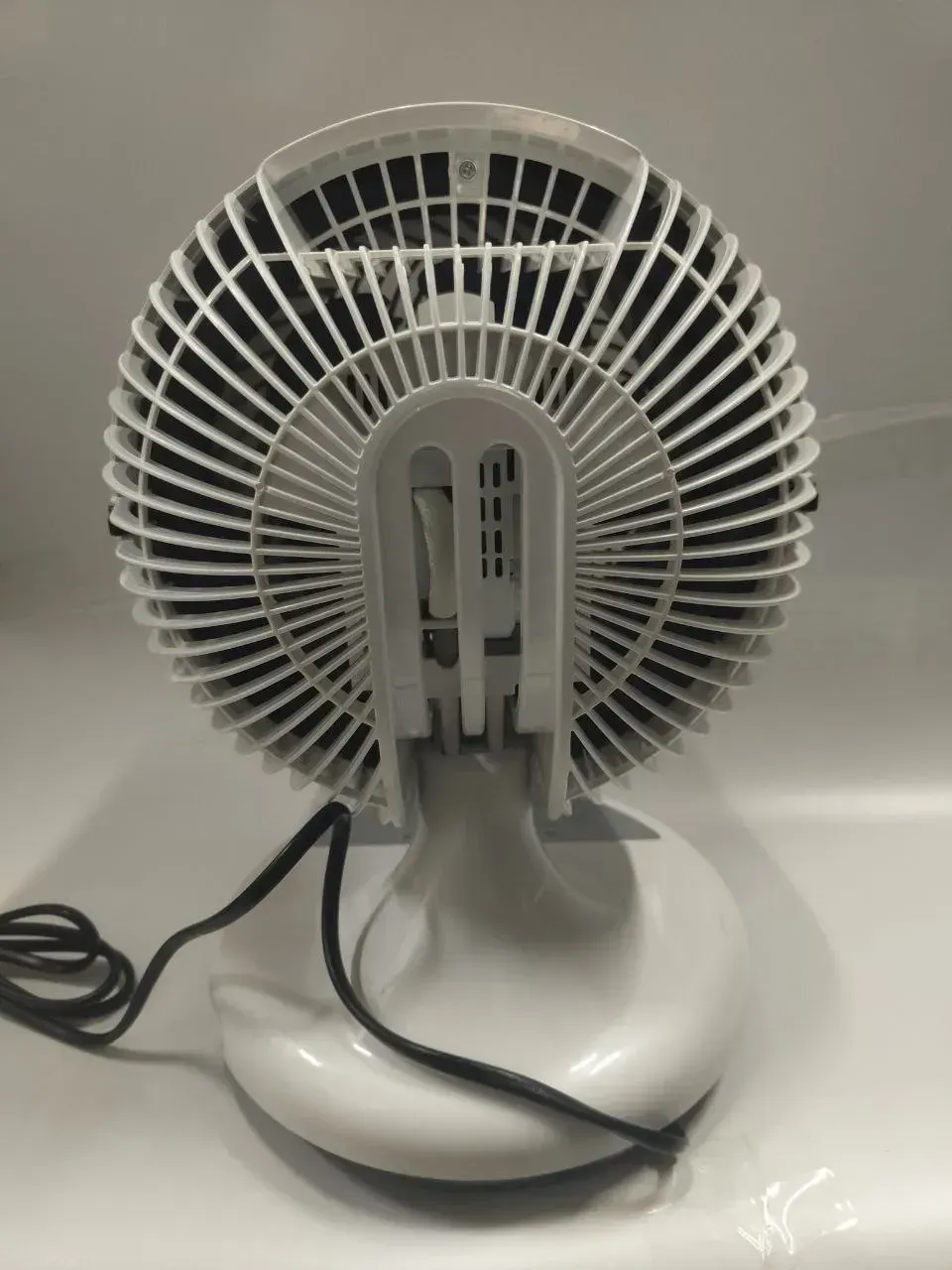 Вентилятор Midea FG18-19ER белый, Уценка — фото дефекта 8