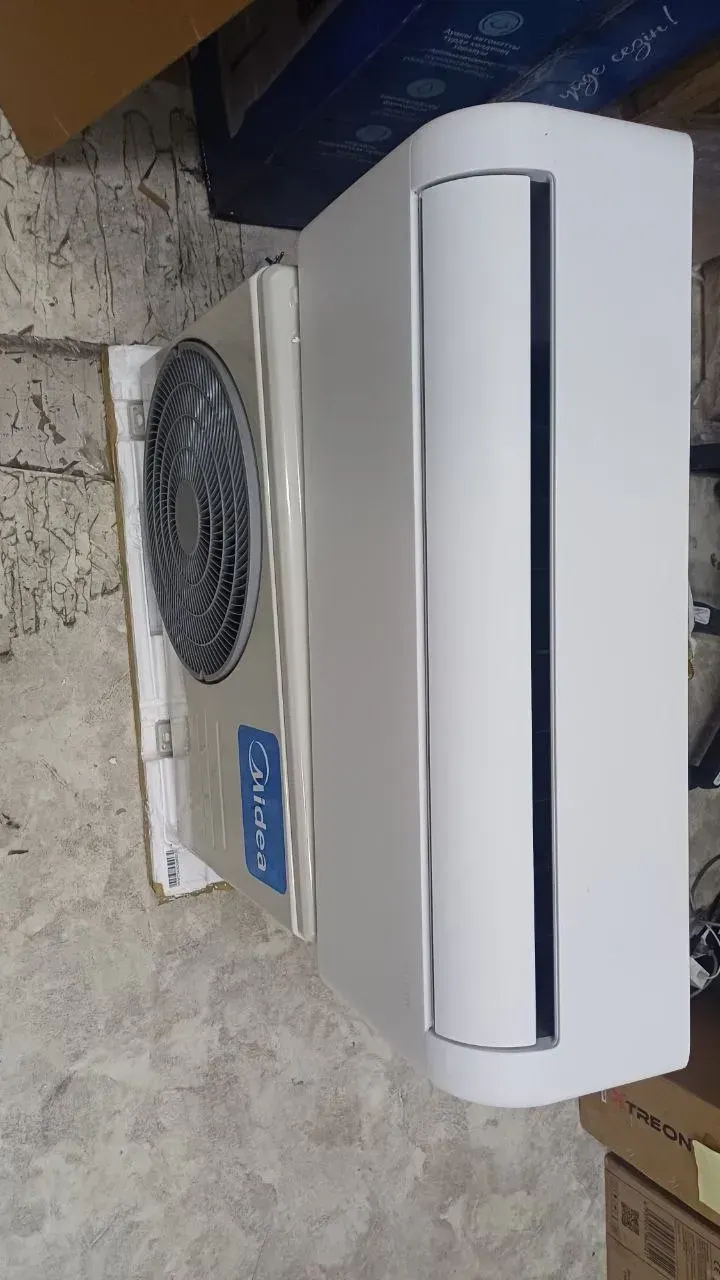 Кондиционер сплит-система Midea On/Off MSAA-07HRN8 (в комплекте с медными трубами) Белый, Уценка — фото дефекта 6
